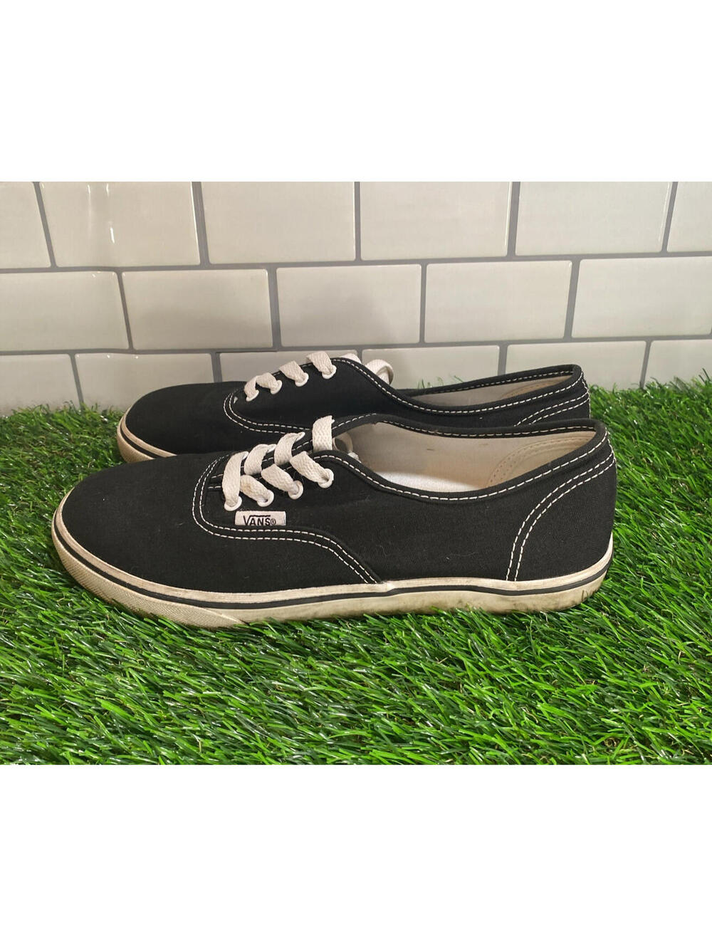 Vans Off The Wall Kids 3.5 Low Top Shoes SZ 3.5Y